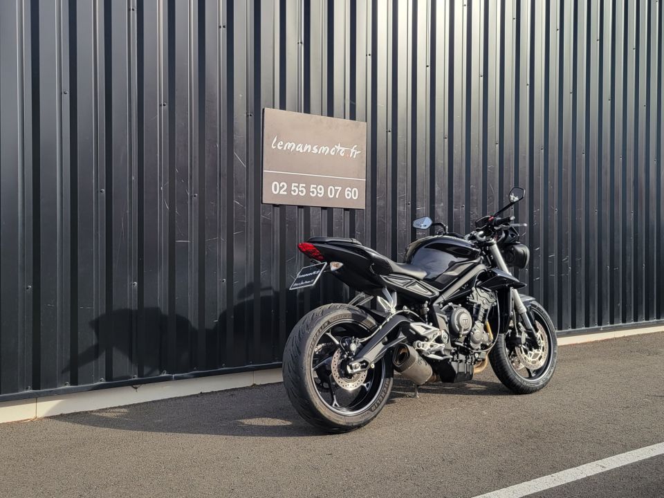 TRIUMPH STREET TRIPLE 660 S 15
