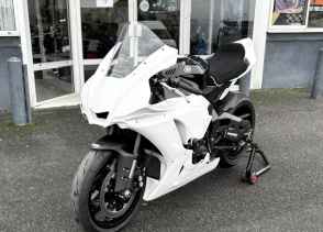 YAMAHA YZF 1000 R1 - 2024