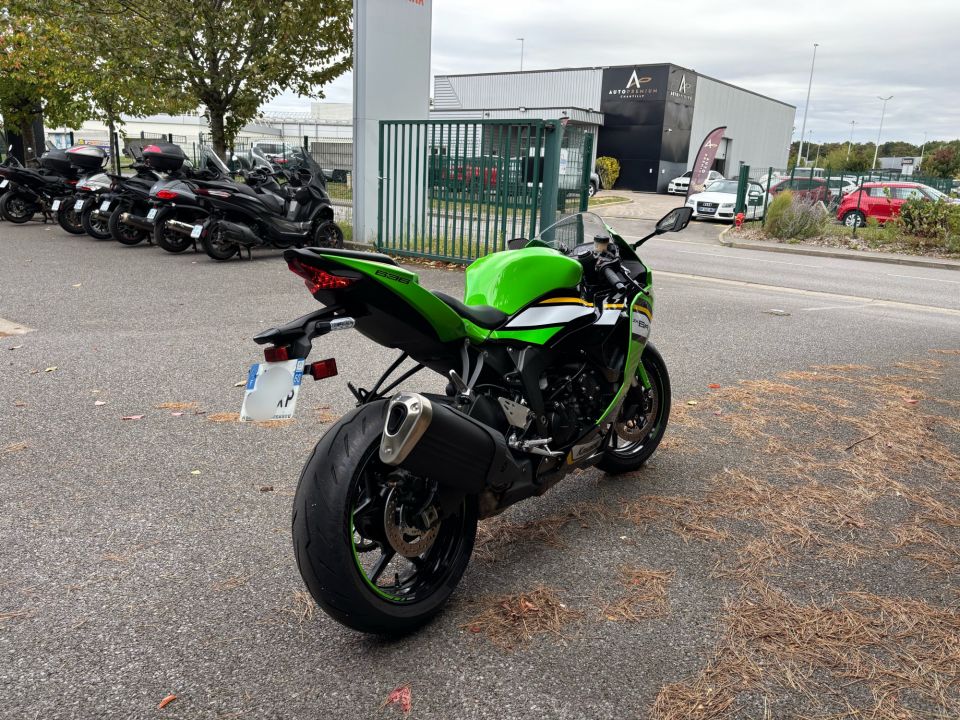 KAWASAKI ZX-6R 636 10