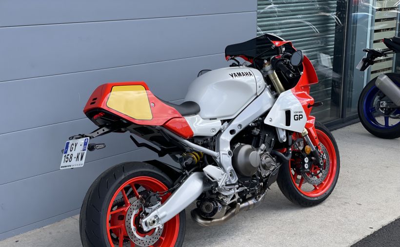 YAMAHA XSR 900 GP 2