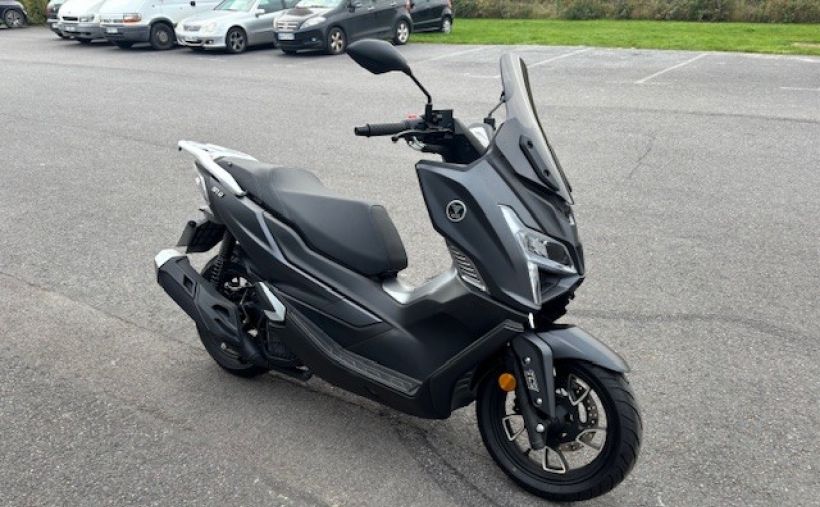 VOGE SR1 125 5