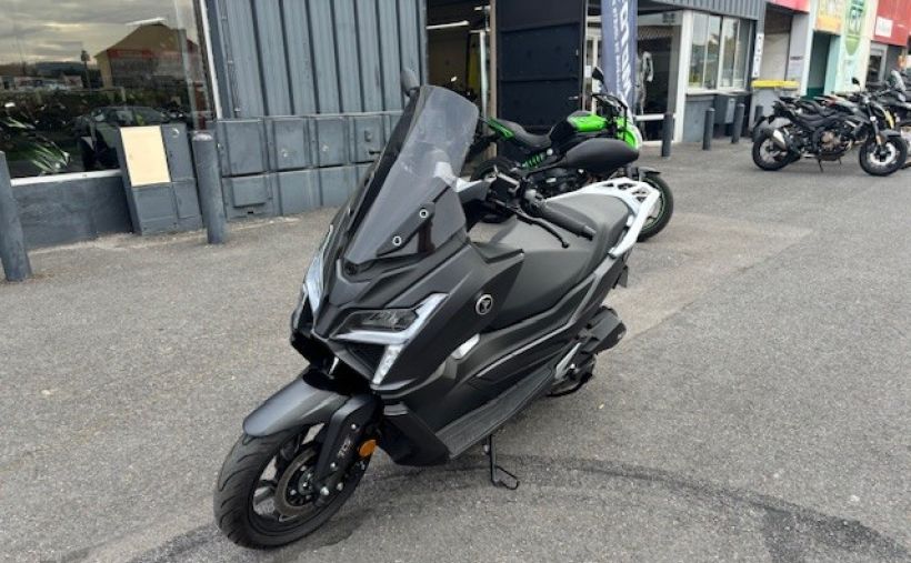 VOGE SR1 125 0