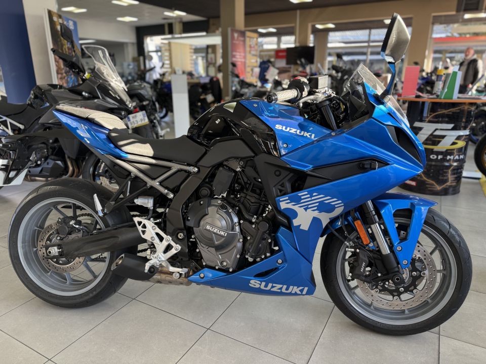 SUZUKI GSX-8R 0