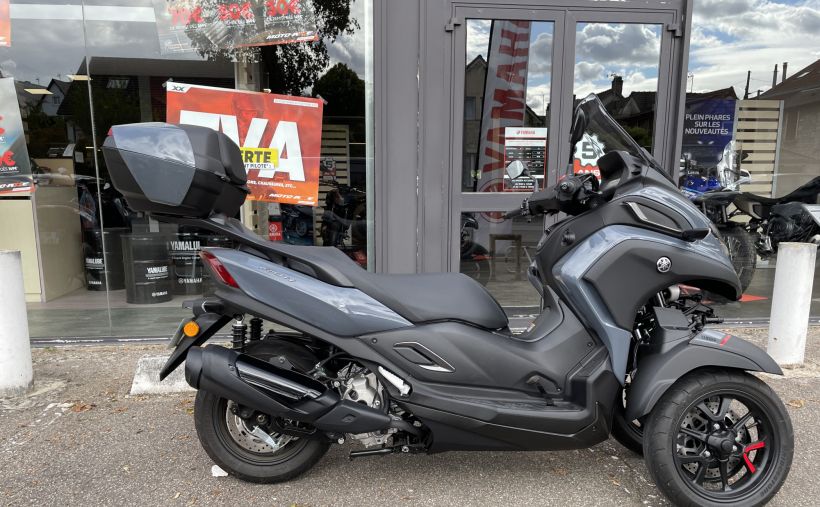 YAMAHA TRICITY 300 1