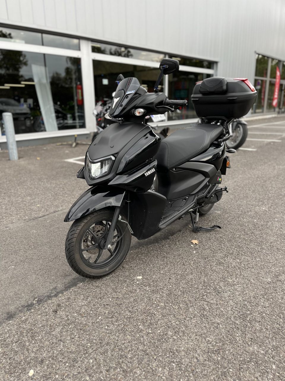 YAMAHA RayZR 125 3