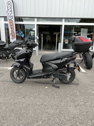 YAMAHA RayZR 125 - 2024