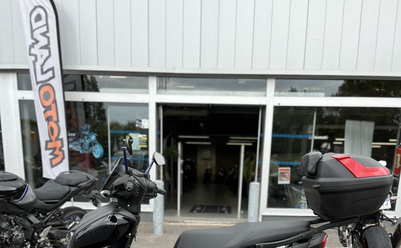 YAMAHA RayZR 125 0