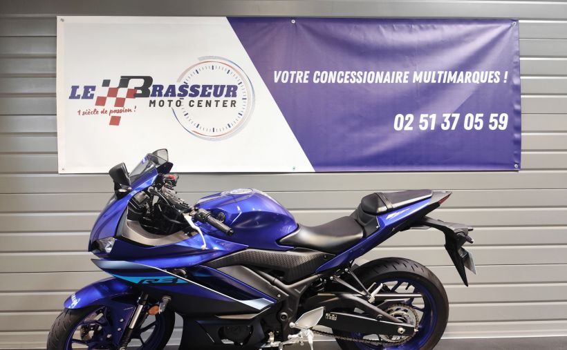 YAMAHA YZF-R3 0