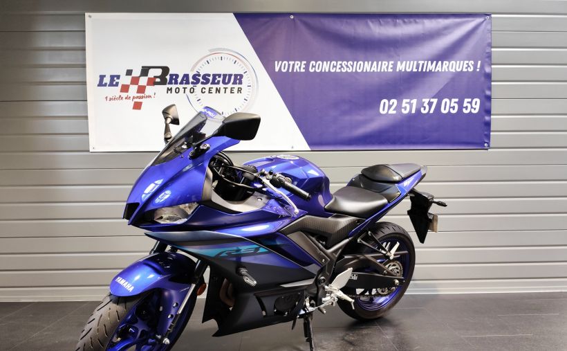 YAMAHA YZF-R3 1