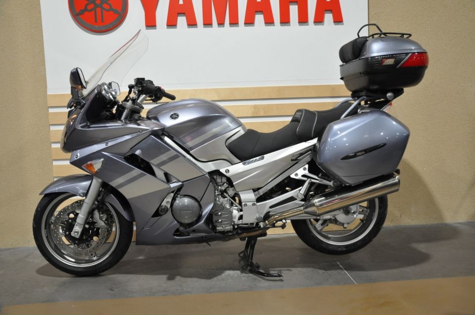 YAMAHA FJR 1300 ABS 8