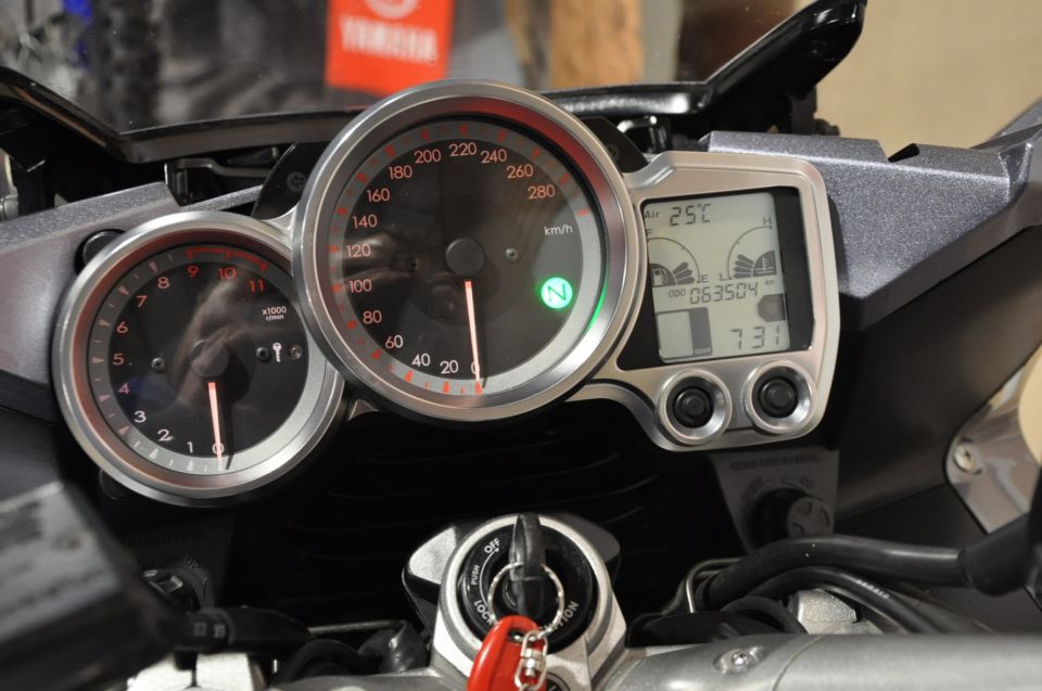 YAMAHA FJR 1300 ABS 16