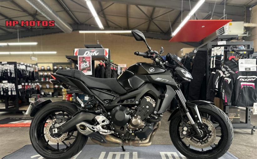 YAMAHA MT-09 0