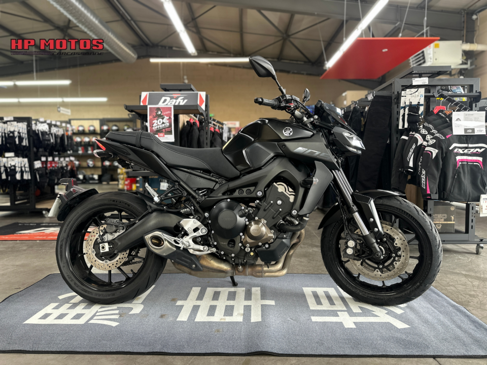 YAMAHA MT-09 0