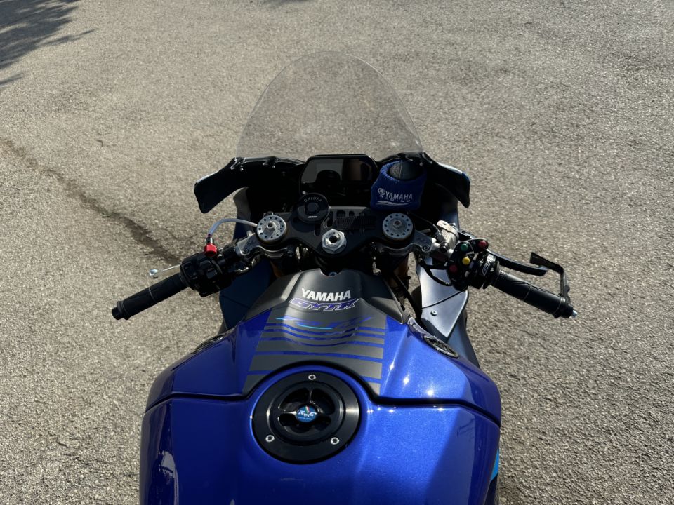 YAMAHA YZF 1000 R1 M 2
