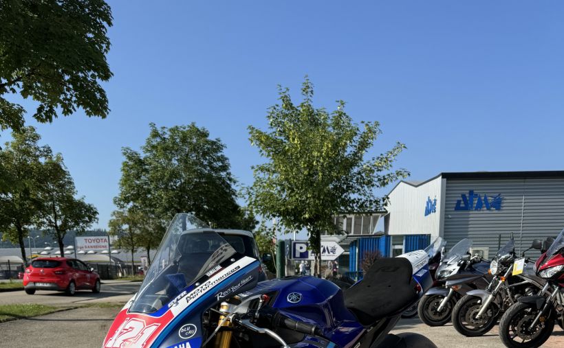 YAMAHA YZF 1000 R1 M 3