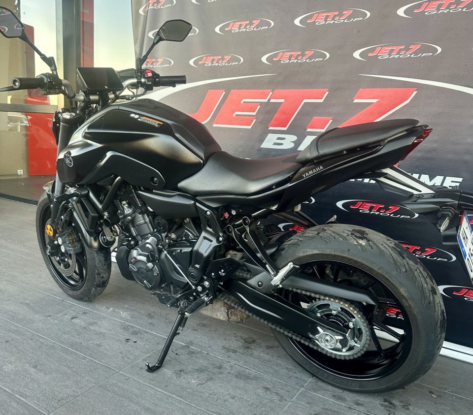 YAMAHA MT-07 (47.5CV) 3