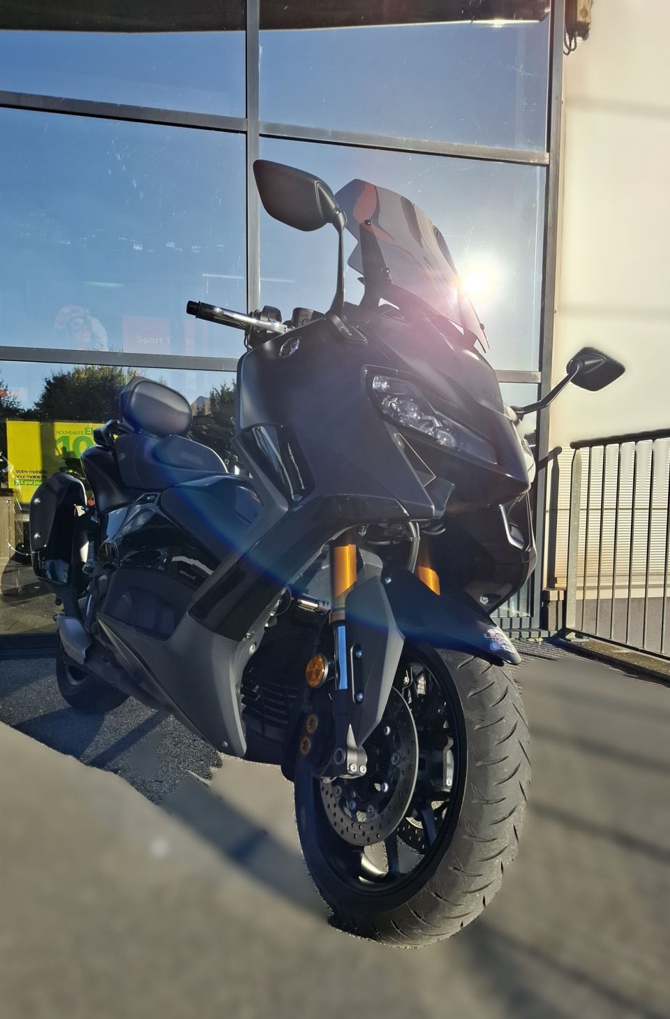 YAMAHA XP T-MAX 560 TECH MAX 1