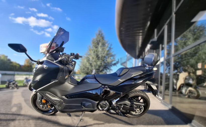 YAMAHA XP T-MAX 560 TECH MAX 2