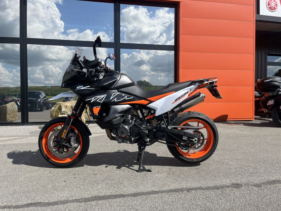 KTM 890 ADVENTURE 5