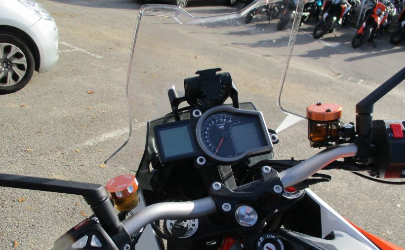 KTM 1290 SUPER DUKE GT 12