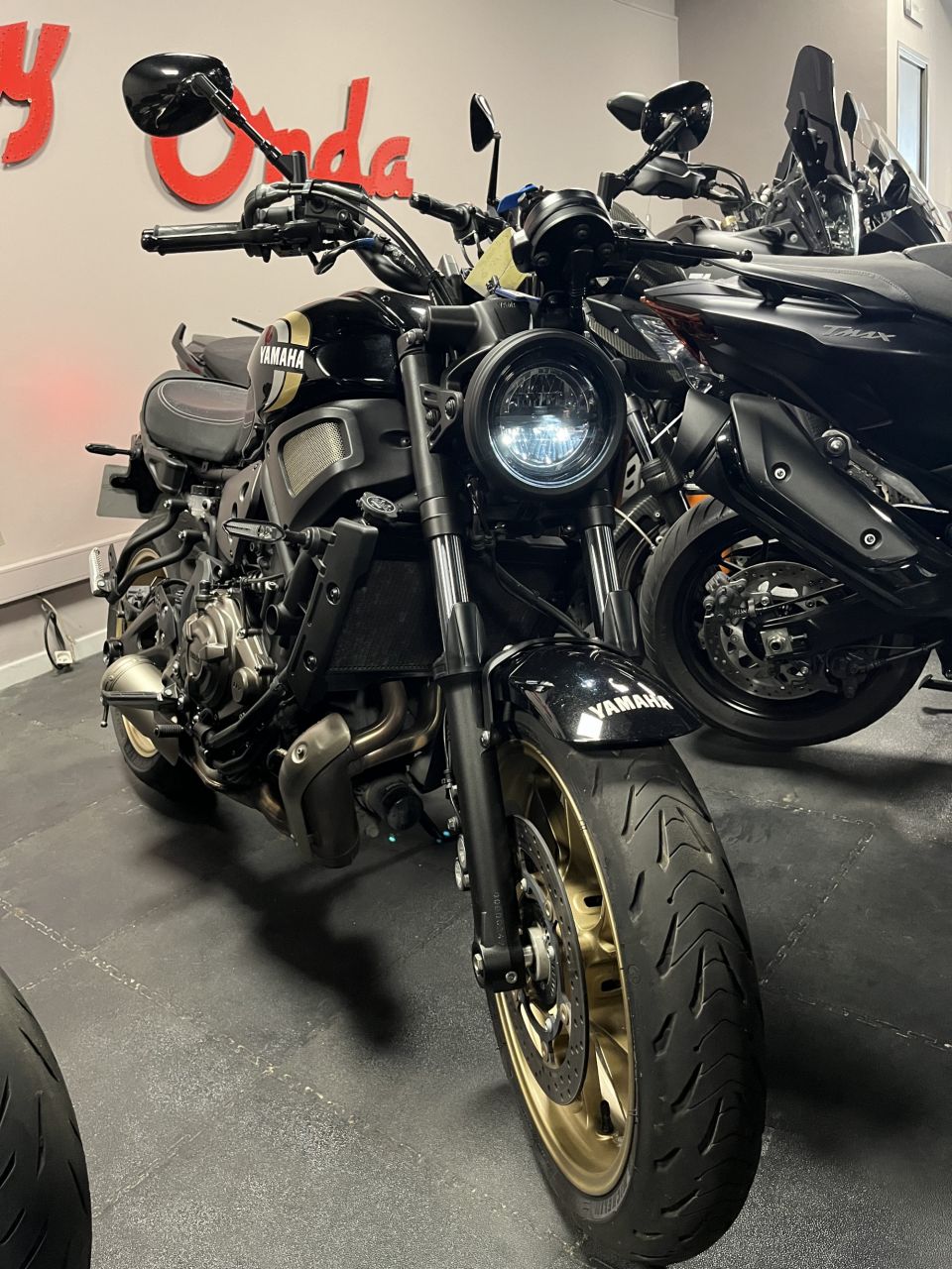YAMAHA XSR 700 35KW 0