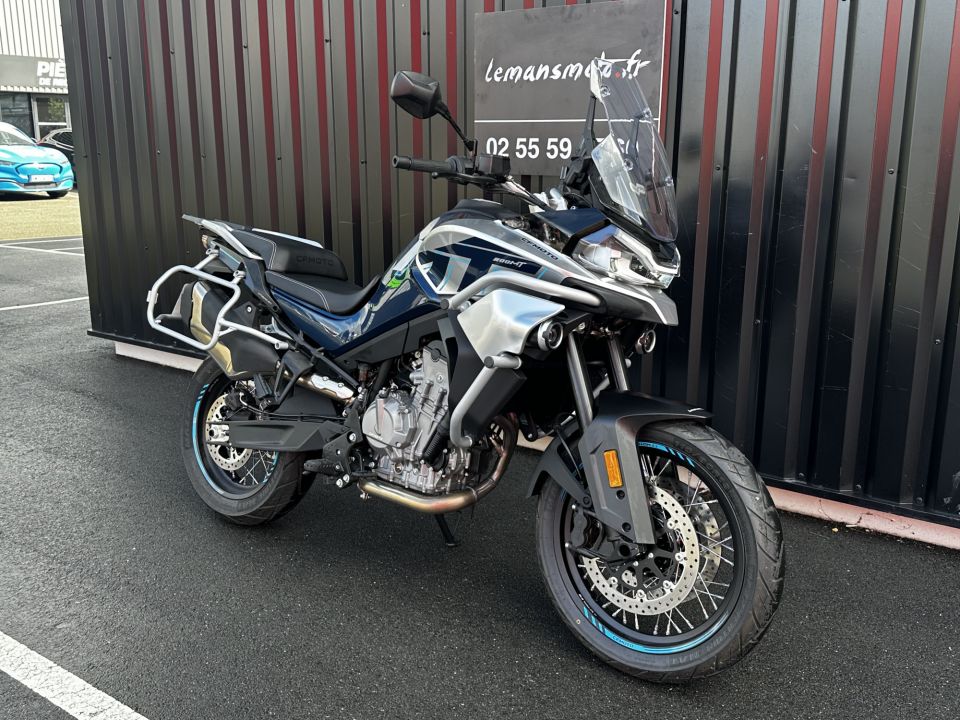 CF MOTO 800 MT Sport 10