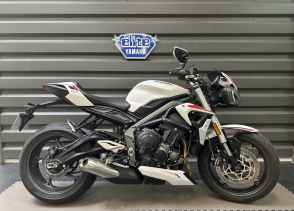TRIUMPH STREET TRIPLE 660 S - 2022