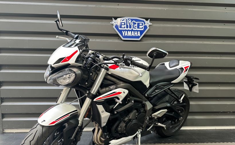 TRIUMPH STREET TRIPLE 660 S 3