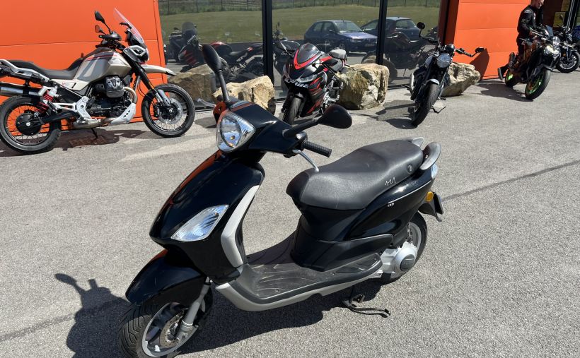 PIAGGIO FLY 125 3