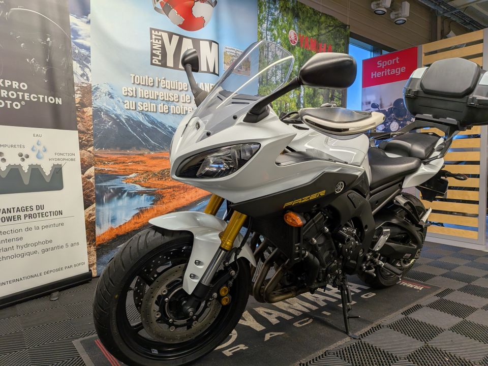 YAMAHA FZ8 S ABS 6
