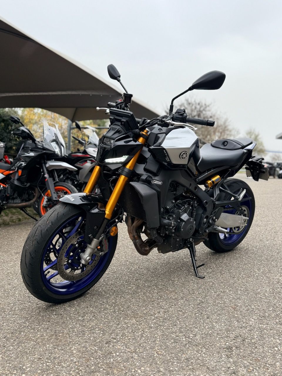 YAMAHA MT-09 SP 1