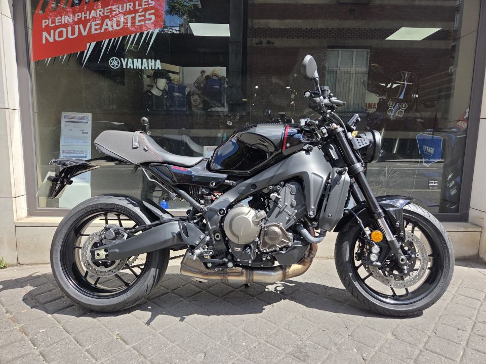YAMAHA XSR 900 0