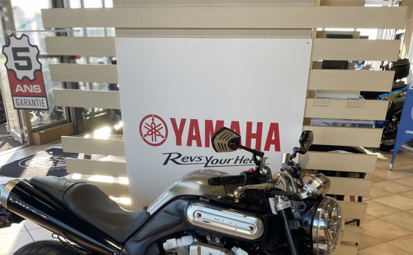 YAMAHA MT-01 2