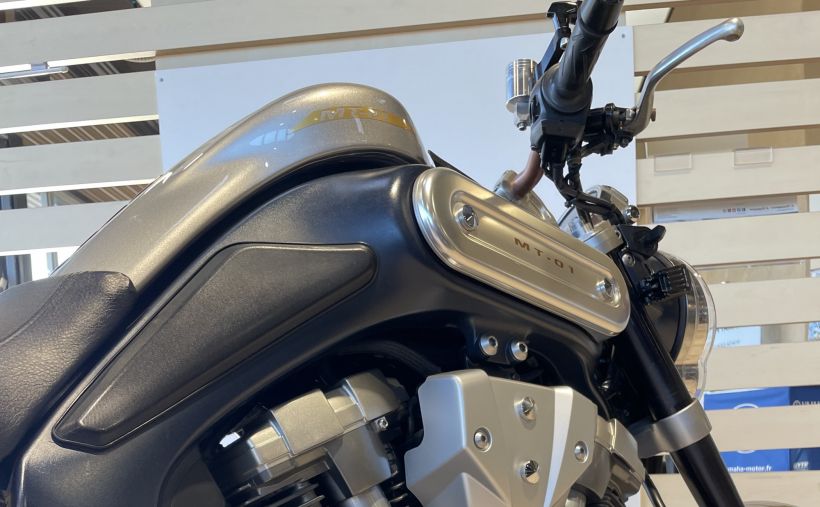YAMAHA MT-01 8