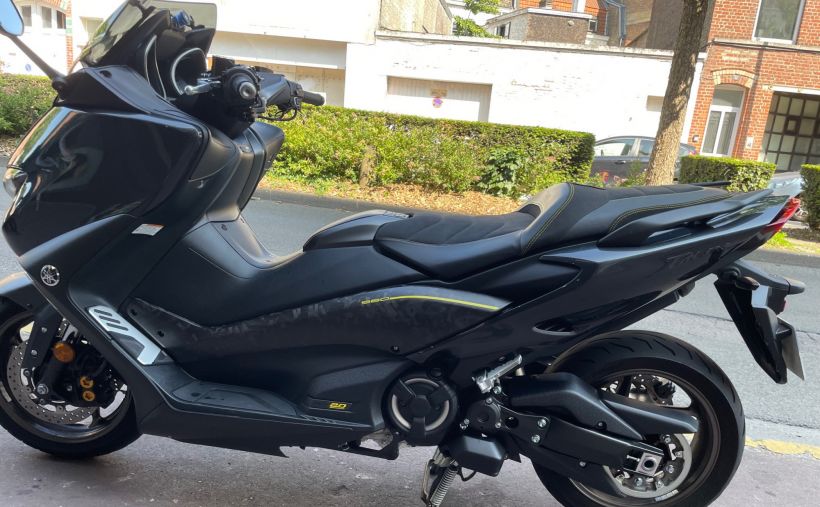 YAMAHA TMAX 560 20 EME ANNIVERSAIRE 3