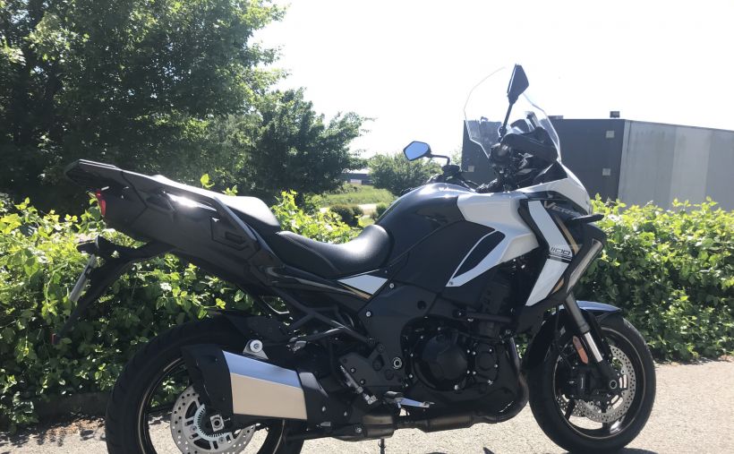 KAWASAKI VERSYS 1100 SE 1