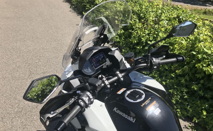 KAWASAKI VERSYS 1100 SE 3