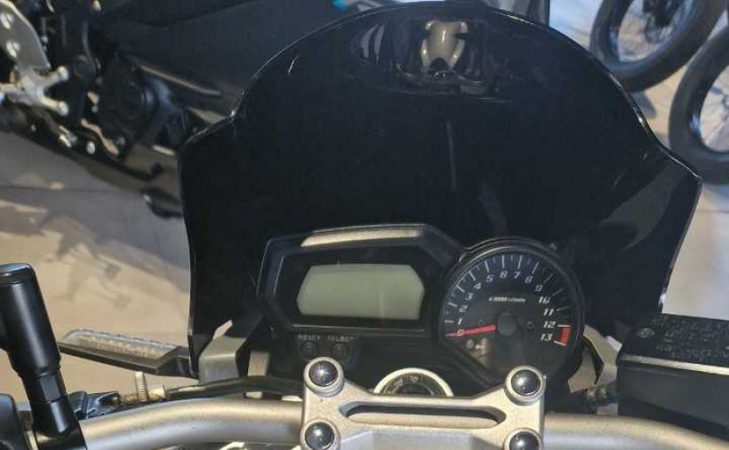 YAMAHA FZ1 2