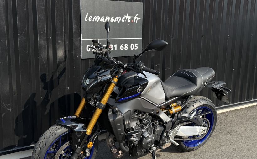 YAMAHA MT-09 SP 15