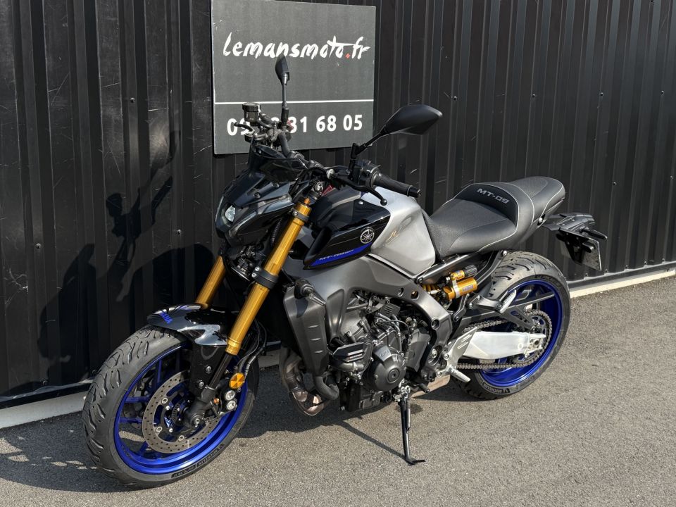 YAMAHA MT-09 SP 15