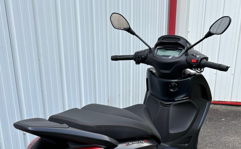 PIAGGIO BEVERLY S 300 3
