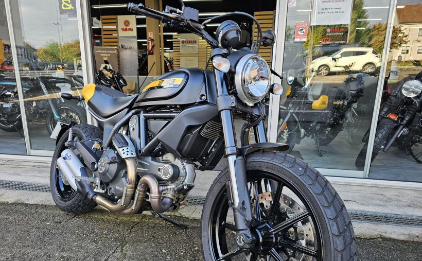 DUCATI SCRAMBLER 4
