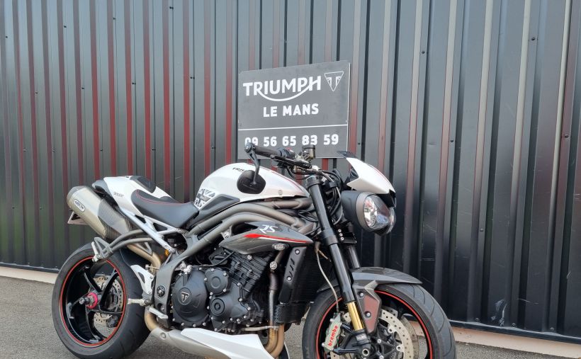 TRIUMPH SPEED TRIPLE 1050 RS 5