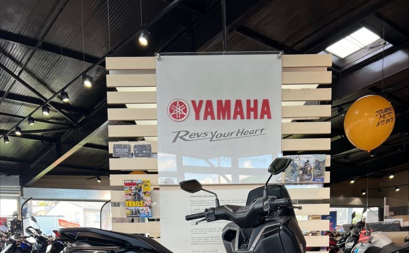 YAMAHA NMAX 125 5