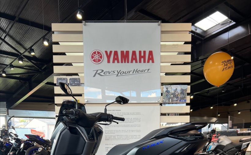 YAMAHA NMAX 125 2