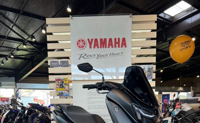 YAMAHA NMAX 125 3