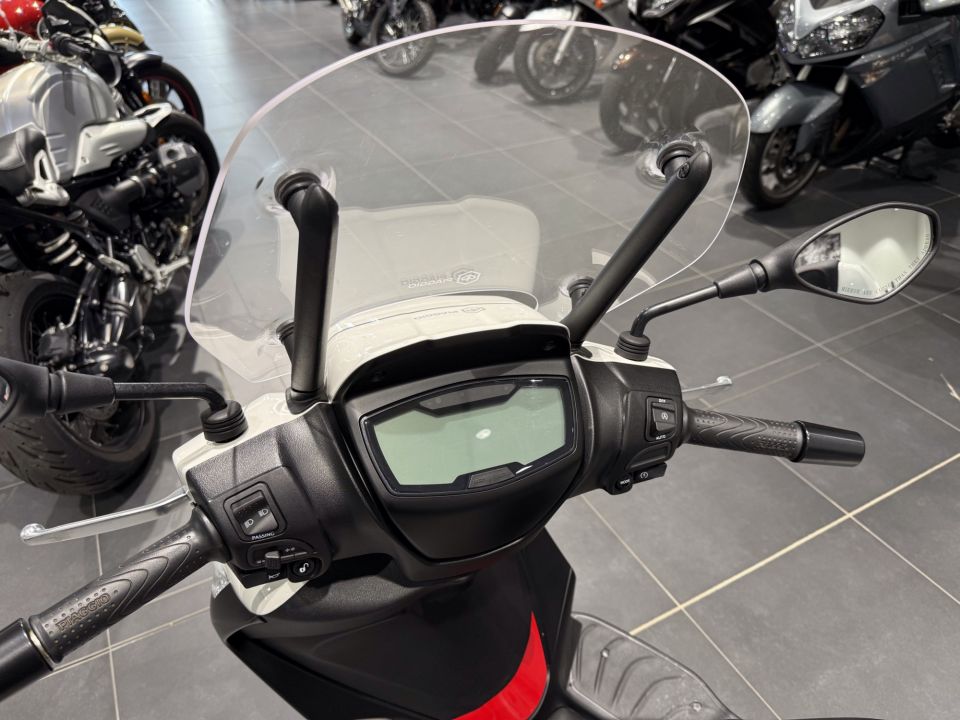 PIAGGIO MEDLEY 125 S 10