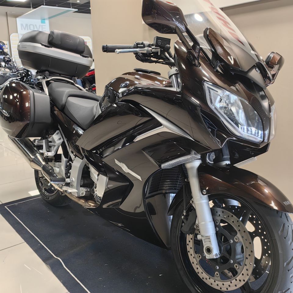 YAMAHA FJR 1300 ABS 2