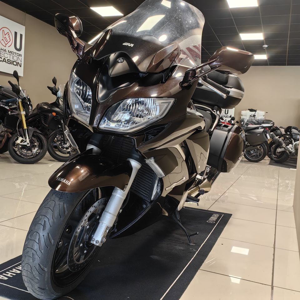 YAMAHA FJR 1300 ABS 6