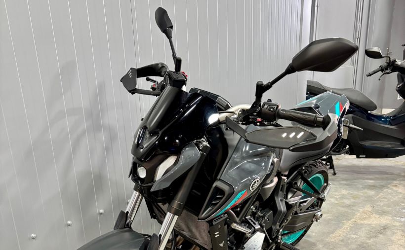 YAMAHA MT-07 12